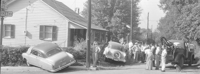 Accident at Ayr and Market Streets, 1955