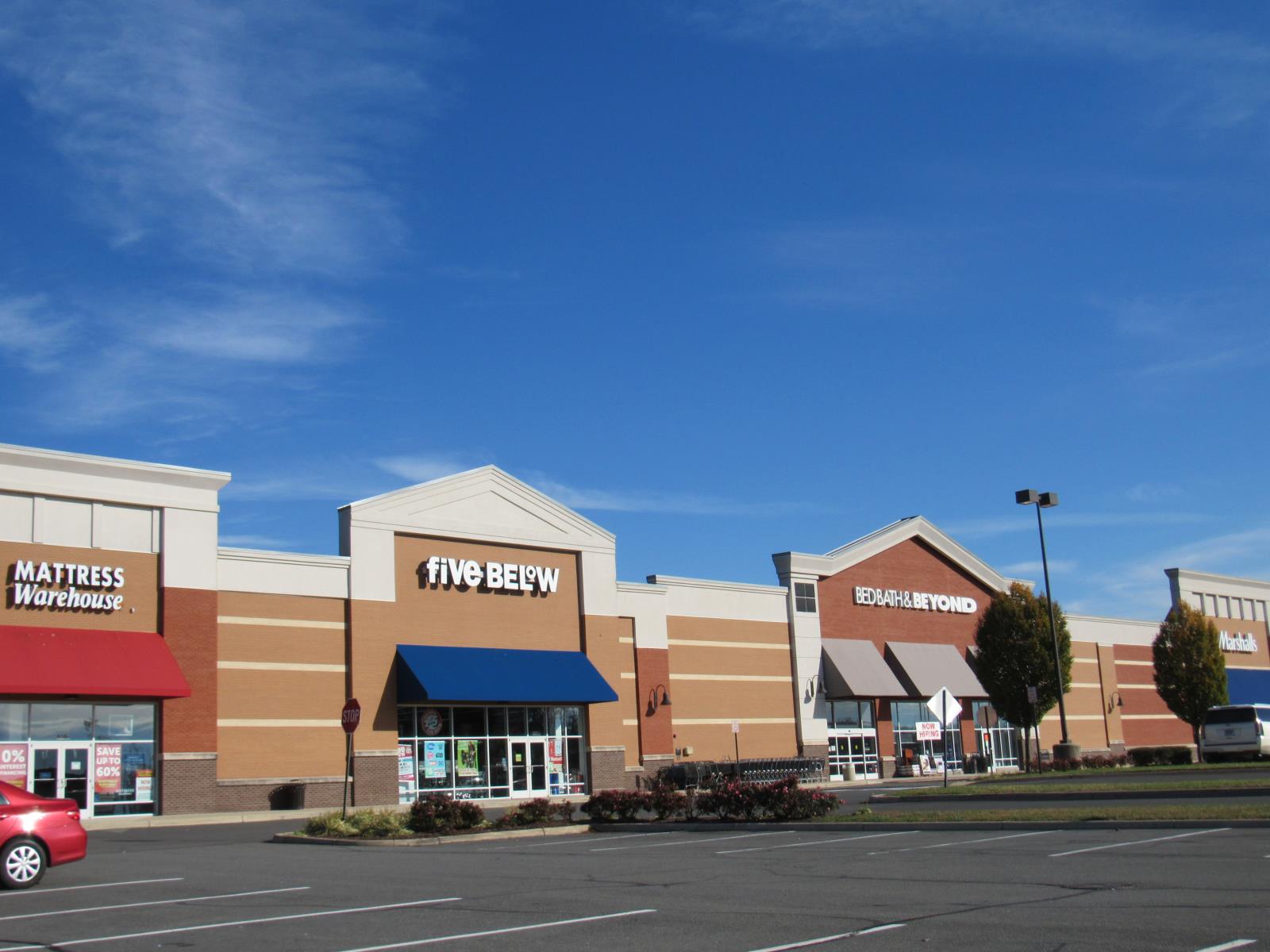 Fort Evans Plaza II Shopping Center