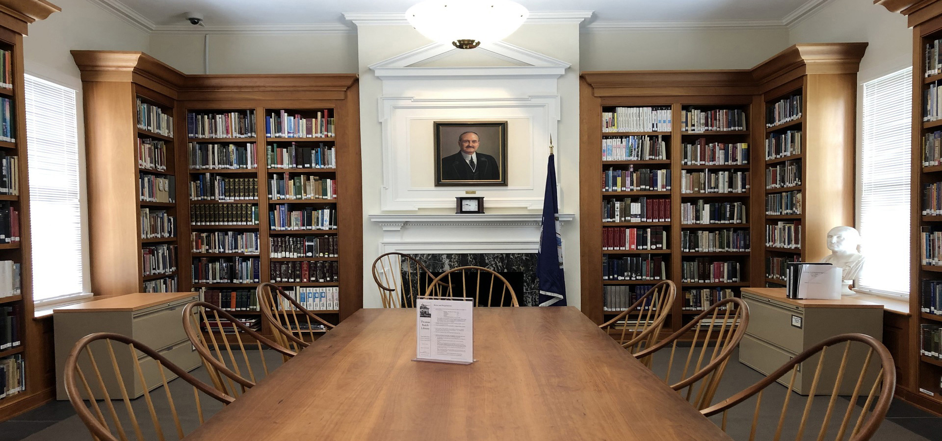 Interior of Thomas Balch Library