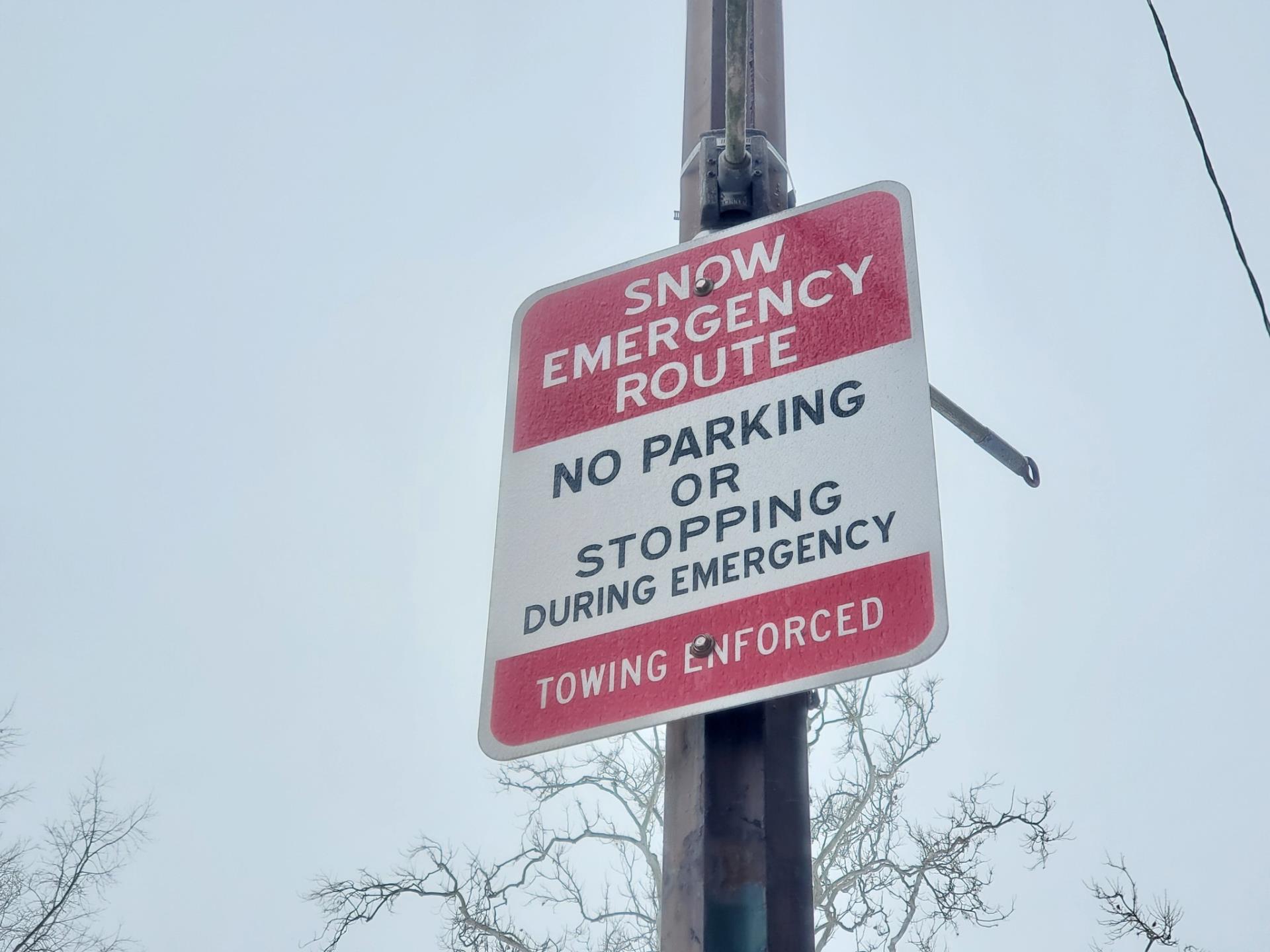 Snow Emergency Routes Sign