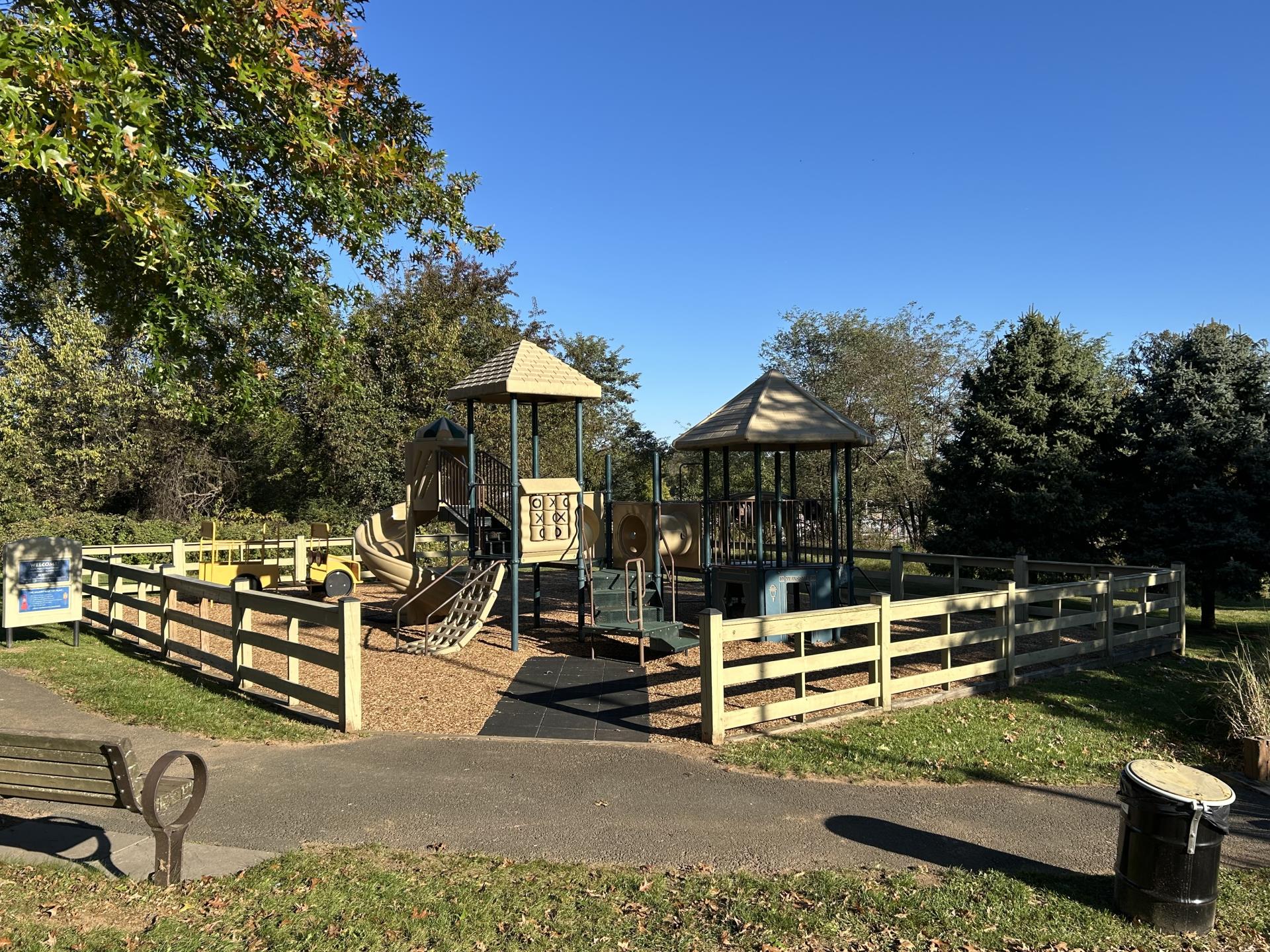 Ida Lee Park small playground